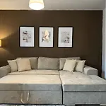 شقة Centre For 4 Guests & Parking بلوفديف