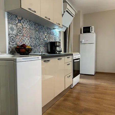 Centre For 4 Guests & Parking * Plovdiv